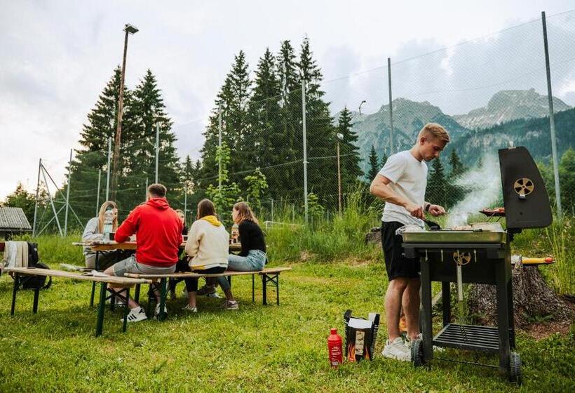 Otel Mountain Hostel