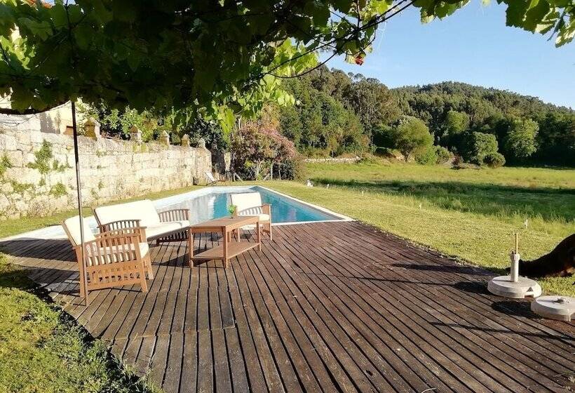 Отель Paço De S.cipriano