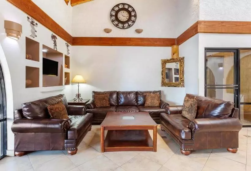 ホテル Suburban Extended Stay  Phoenix Scottsdale West