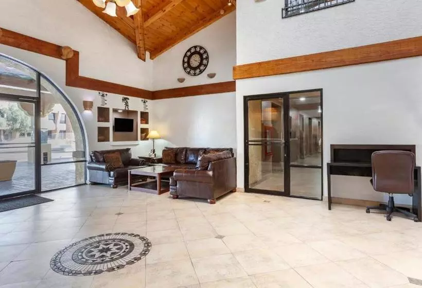ホテル Suburban Extended Stay  Phoenix Scottsdale West
