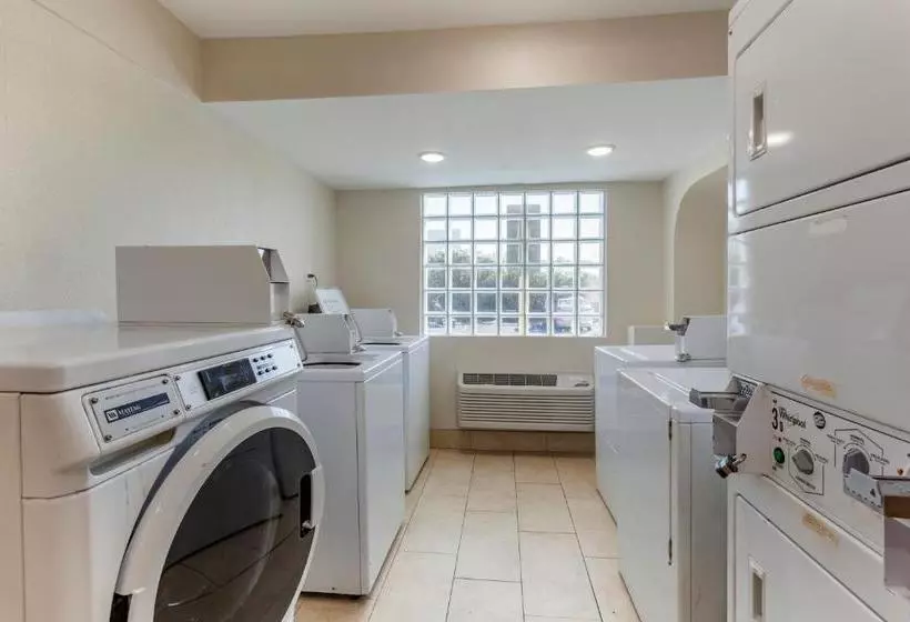 ホテル Suburban Extended Stay  Phoenix Scottsdale West