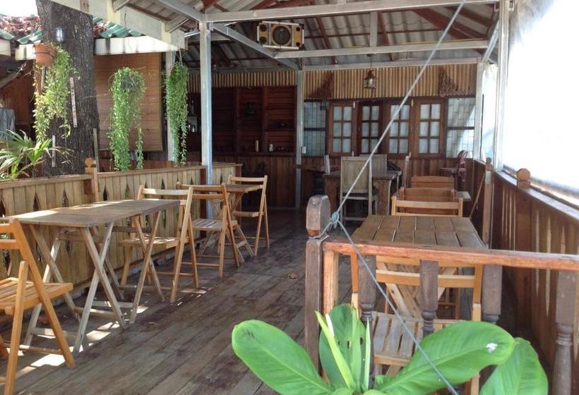 هتل Sunset Marina Resort