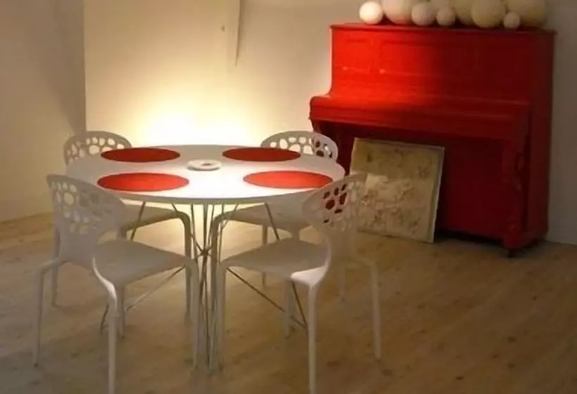 Hotel The Red Spot
