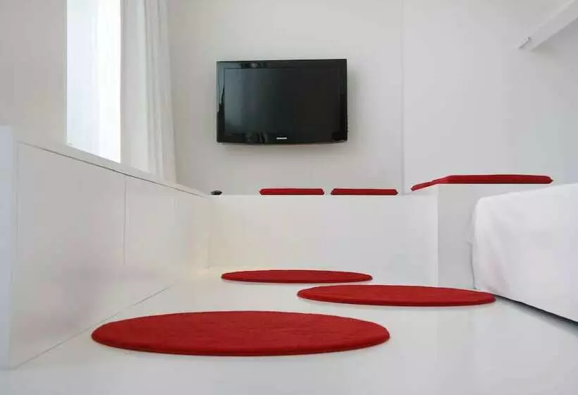 Hotel The Red Spot