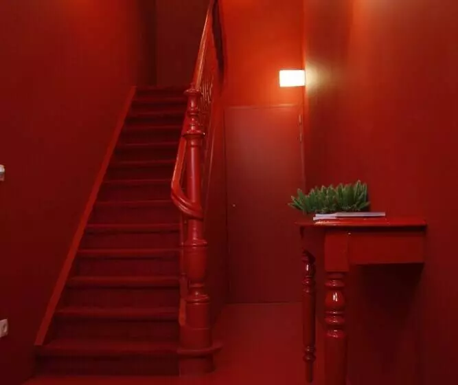 Hotel The Red Spot