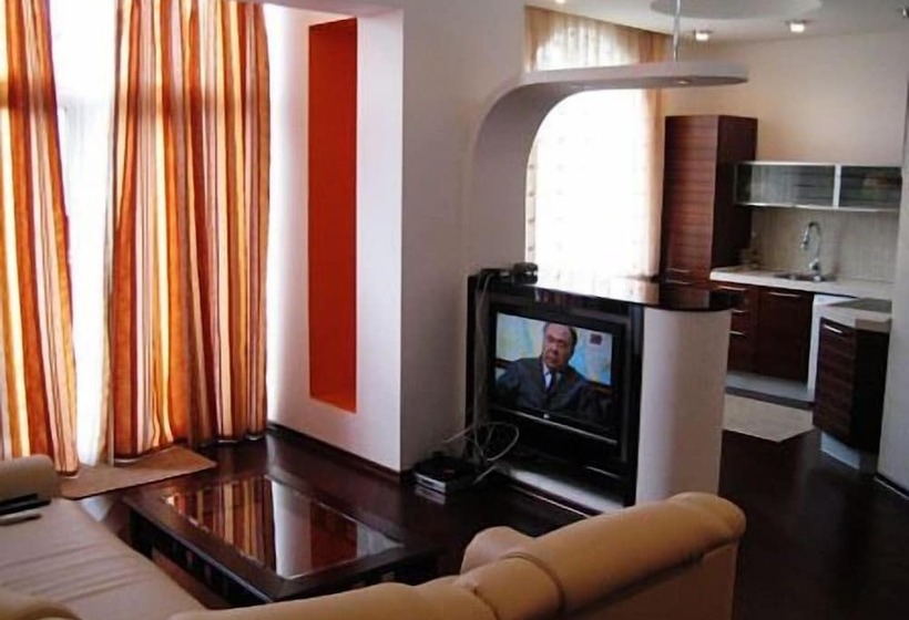 هتل Uavoyage Khreschatyk Apartments