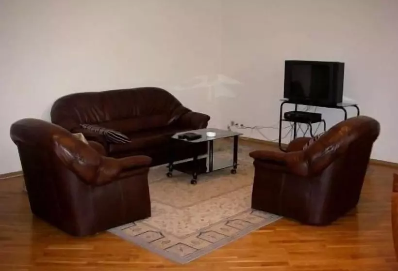 Hotelli Uavoyage Khreschatyk Apartments