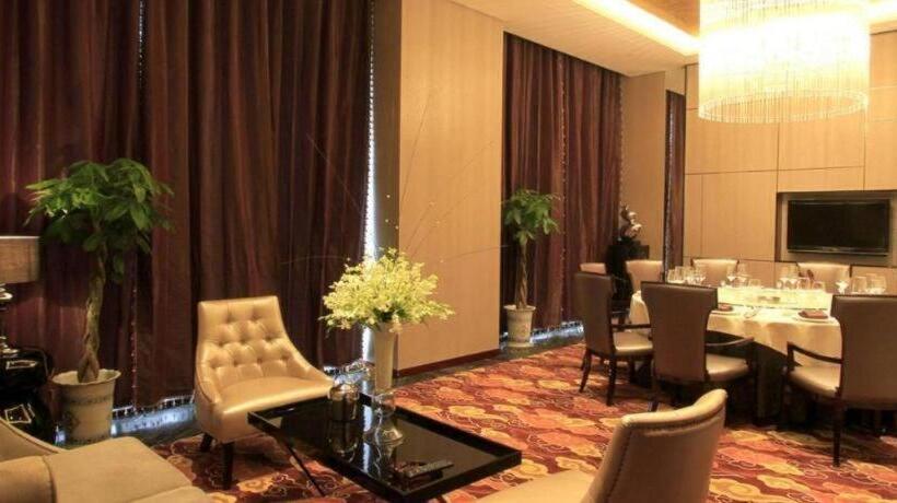 בית מלון כפרי Zhangjiagang Zhonglian Gdh International