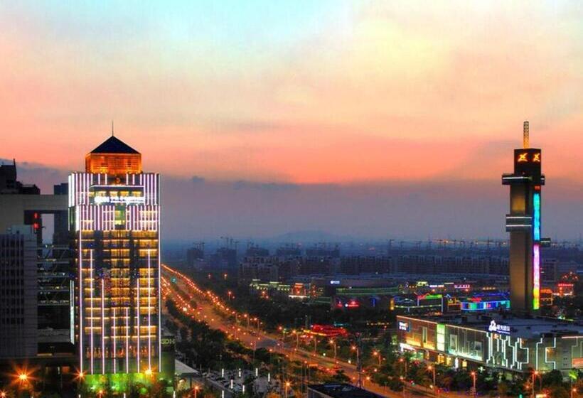 בית מלון כפרי Zhangjiagang Zhonglian Gdh International