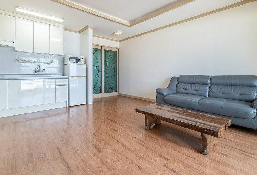 Jeju Story House Pension