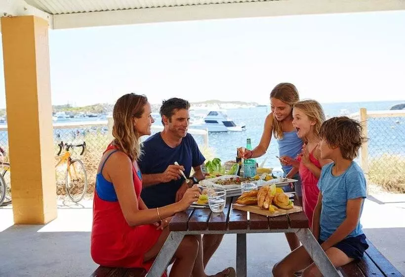 استراحتگاه Stay Rottnest