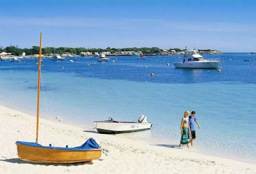 استراحتگاه Stay Rottnest