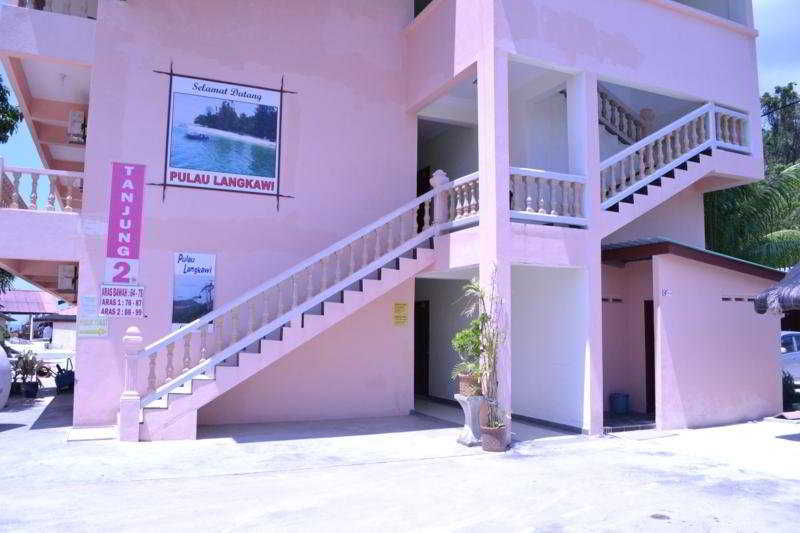 Tanjung Malie Beach Motel