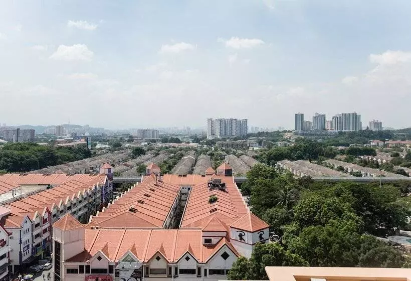 W Studio Resort Suites At Pyramid Tower