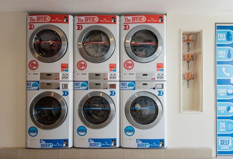 W Studio Resort Suites At Pyramid Tower