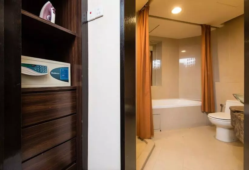 W Studio Resort Suites At Pyramid Tower