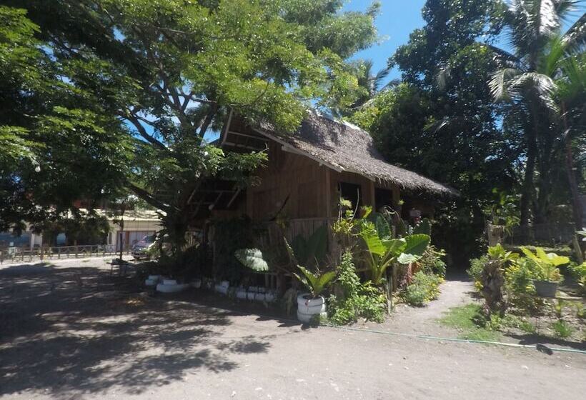 הוסטל Boochee Beach