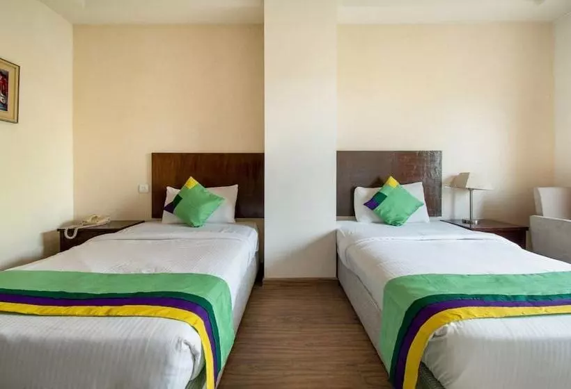 Hotelli Dr Indraaprasthaa