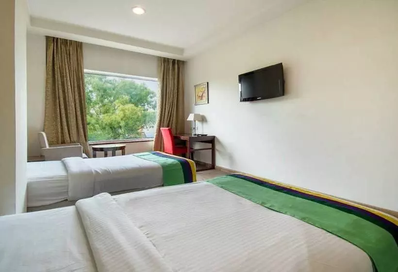 Hotelli Dr Indraaprasthaa