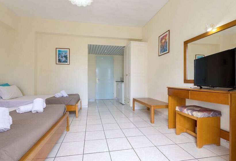 هتل Laganas Holidays