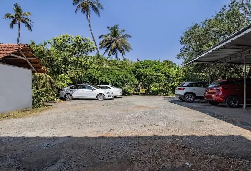 ホテル Treebo Sadhoo Heritage