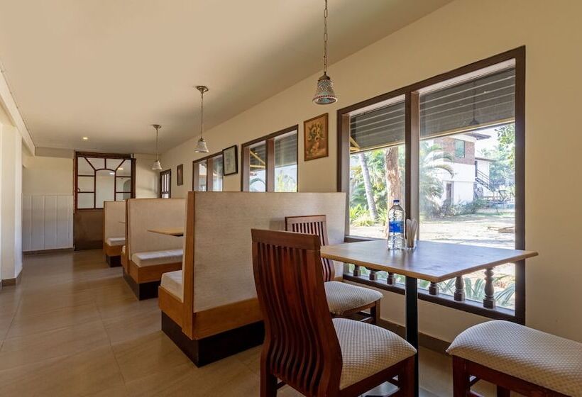 هتل Treebo Sadhoo Heritage