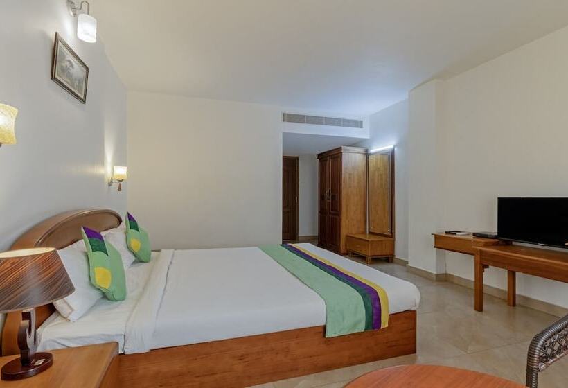 هتل Treebo Sadhoo Heritage