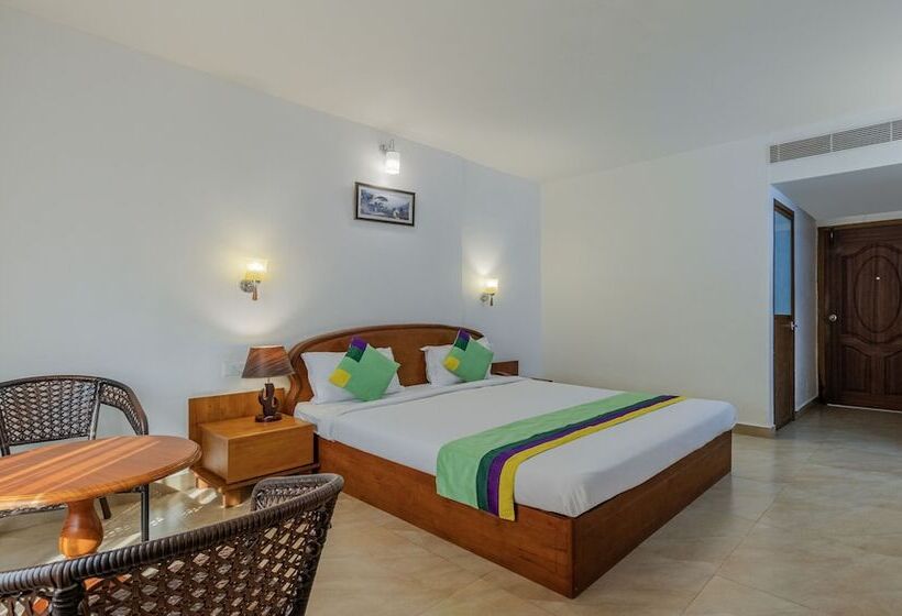 هتل Treebo Sadhoo Heritage