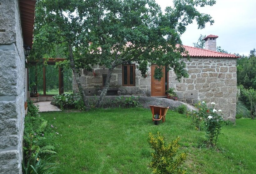 Pensione Room In B&b Paradise Is Real At Vale Martinho Sherazad