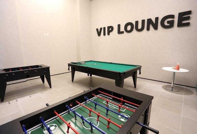 Astron Suítes Mondial Salvador By Nobile