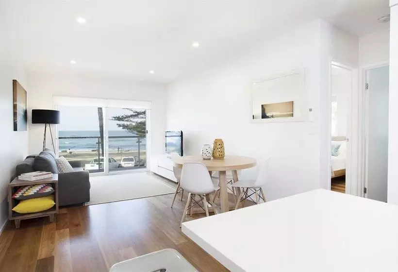 Bujerum Apartments On Burleigh