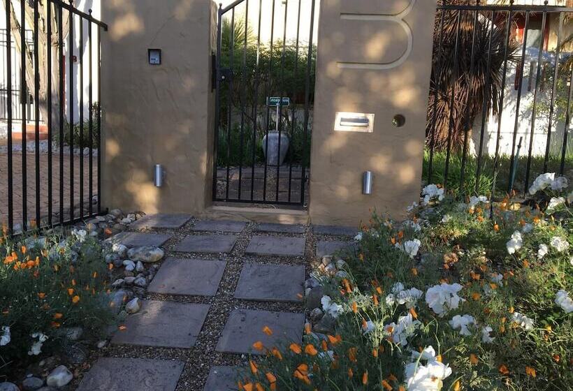 Casablanca Bed & Breakfast