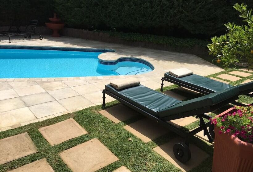 Casablanca Bed & Breakfast