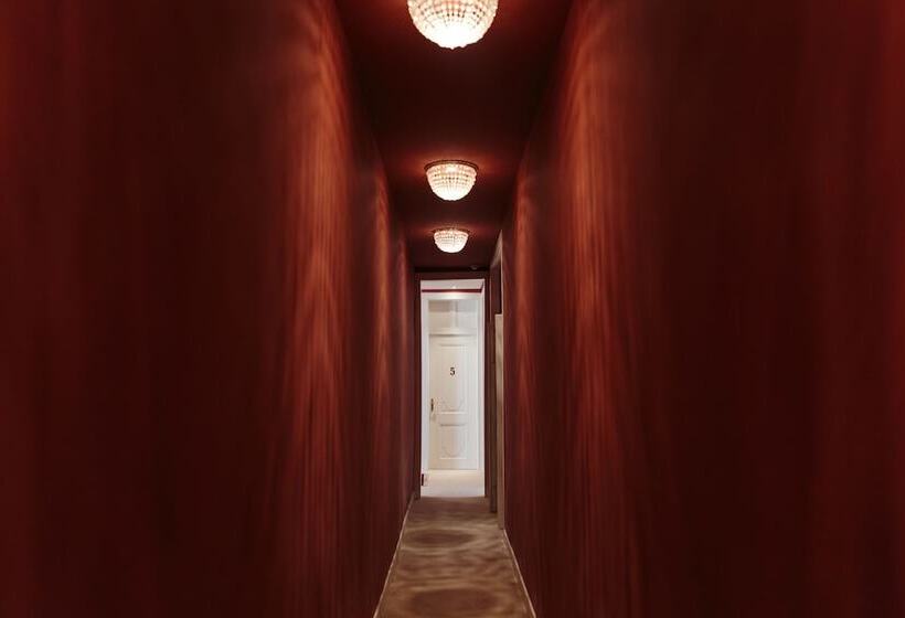 פונדק Dear Lisbon Palace Chiado Suites