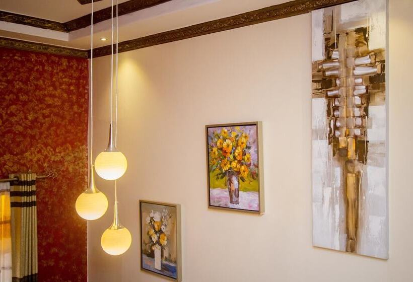 هتل Capital Heights