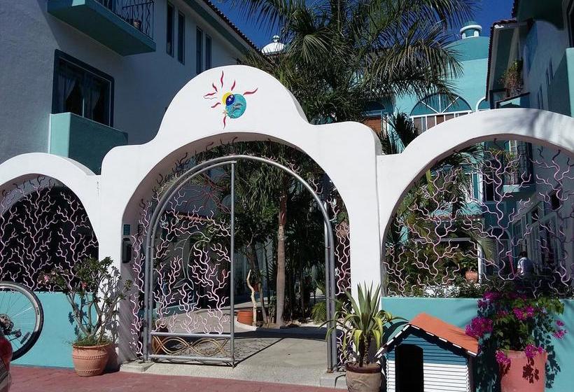 Szálloda Delphinus Inn