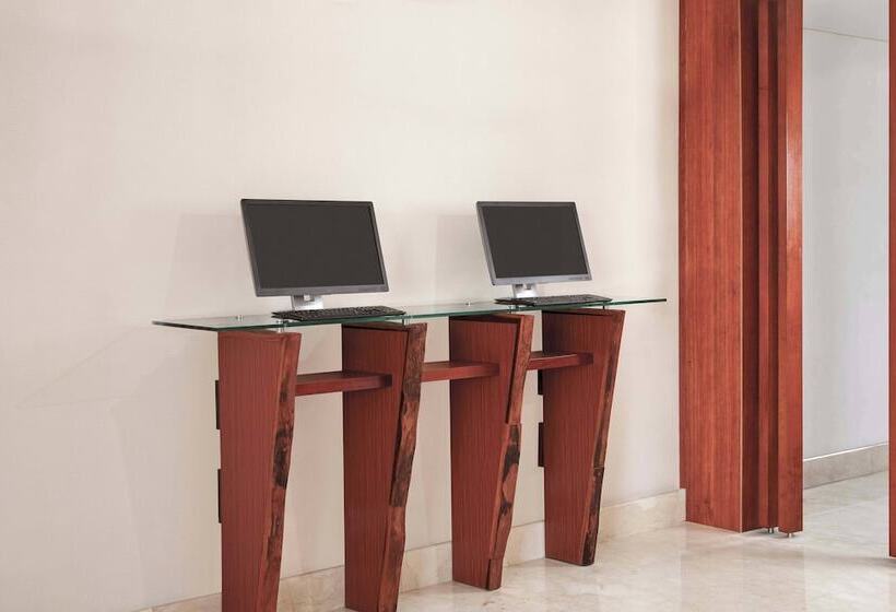 فندق Fairfield By Marriott Bali Legian