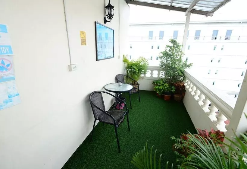 هتل Green House 1998