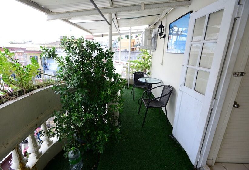 هتل Green House 1998