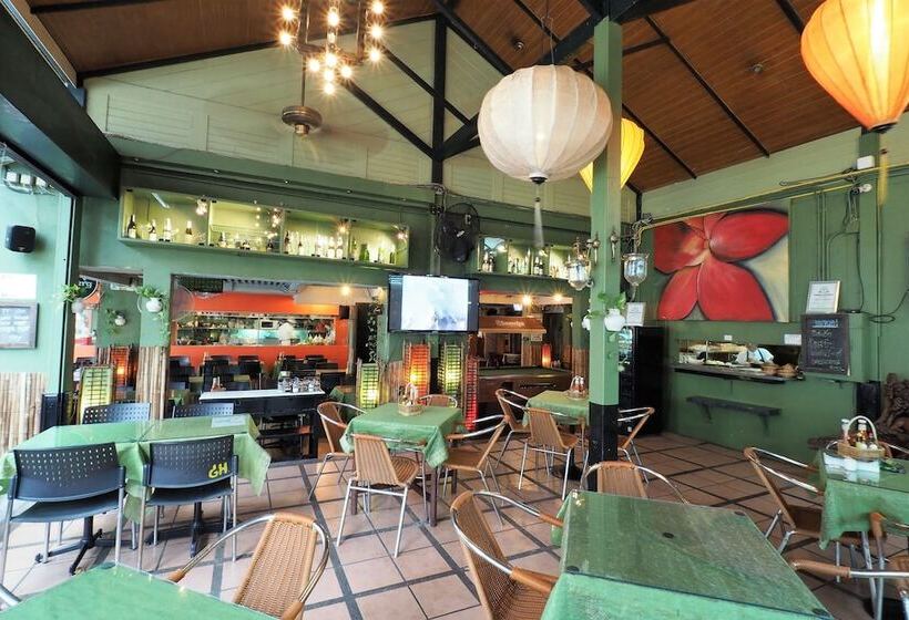 هتل Green House 1998