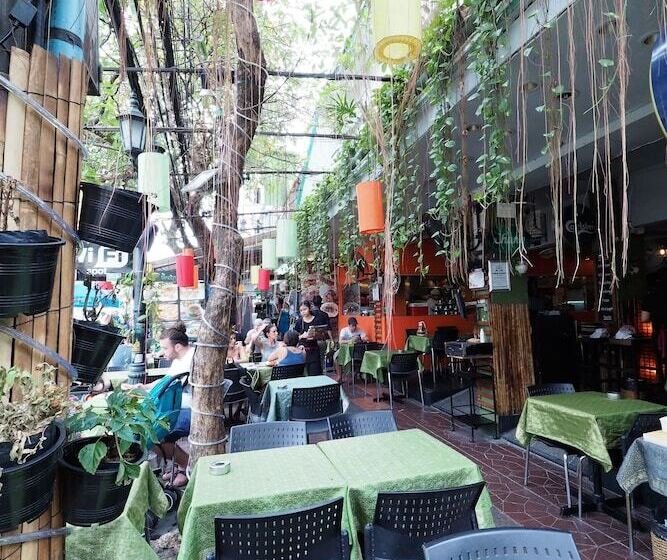 هتل Green House 1998