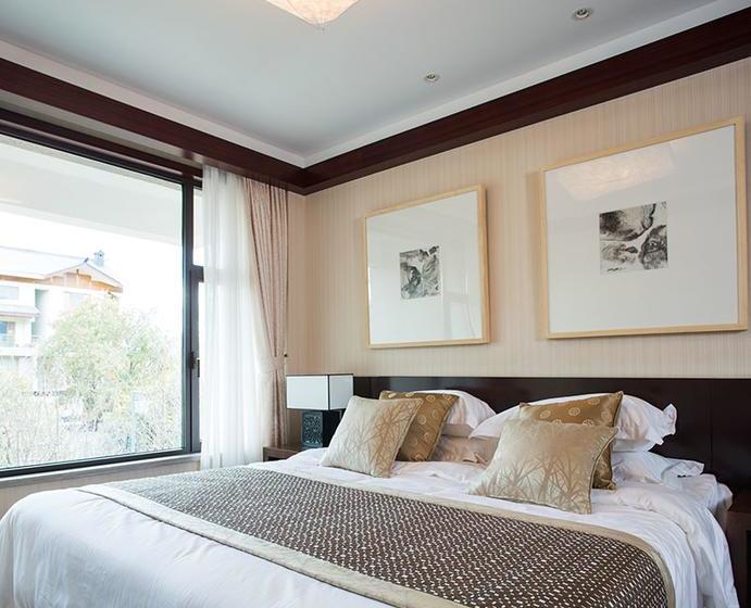 Отель Lijiang Jin Mao Unique & Resort