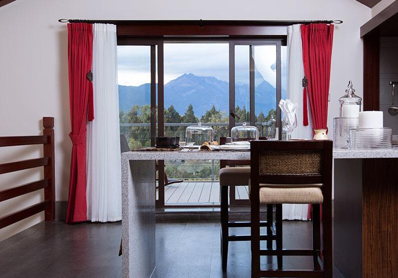 Отель Lijiang Jin Mao Unique & Resort