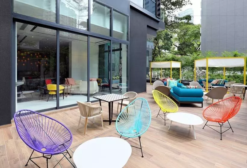 هتل Oakwood Studios Singapore