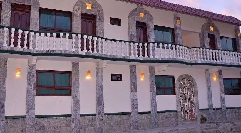 ホテル Parador Jl