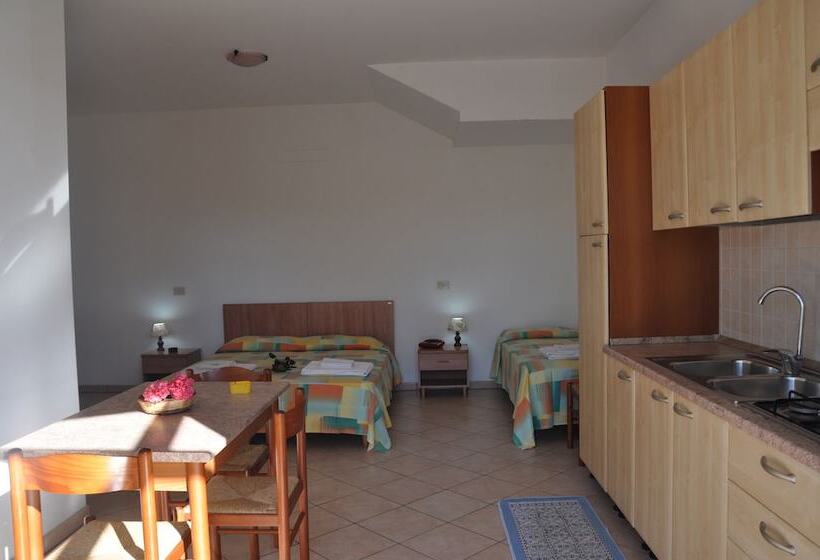 Rosy Hotel Residence