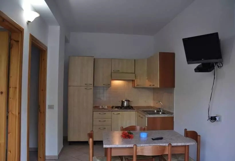 Rosy Hotel Residence