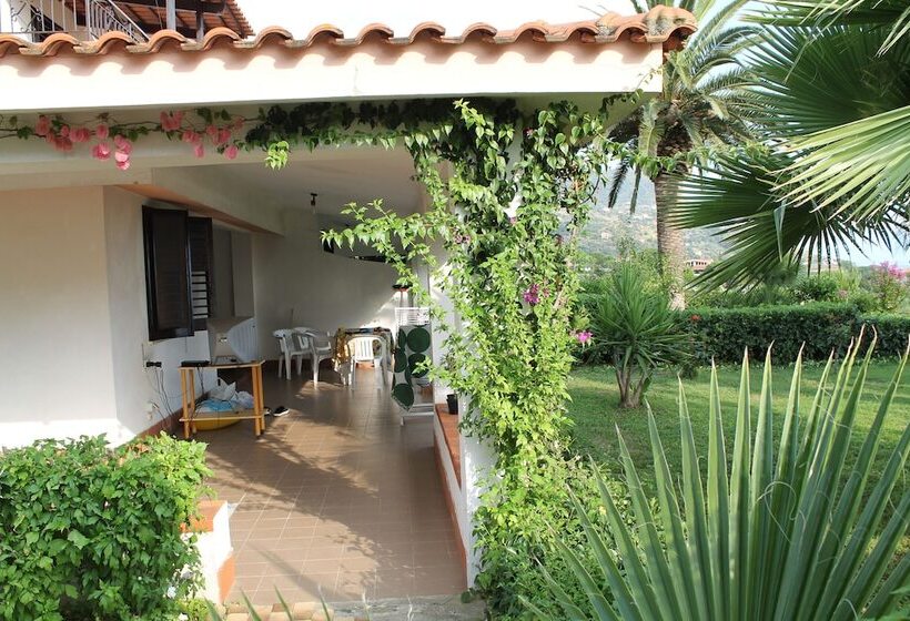 Rosy Hotel Residence