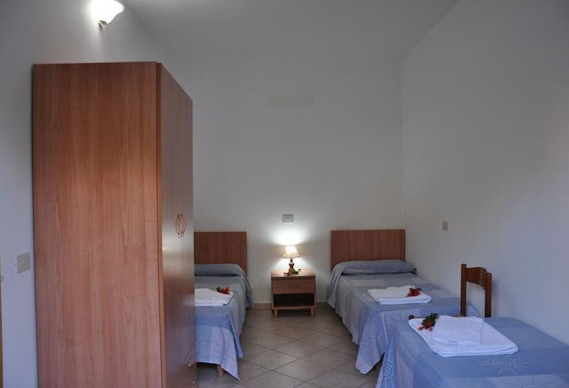 Rosy Hotel Residence