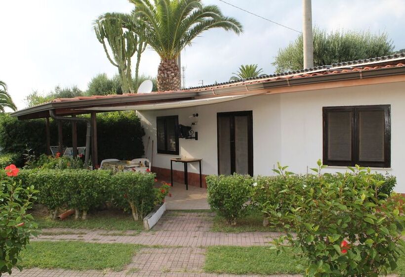 Rosy Hotel Residence